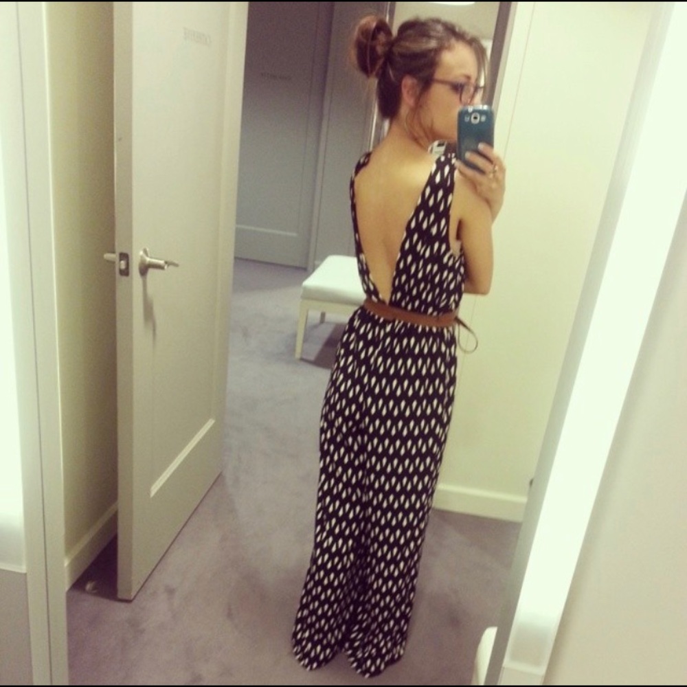 Backless Jumper - Picture 4 of 4